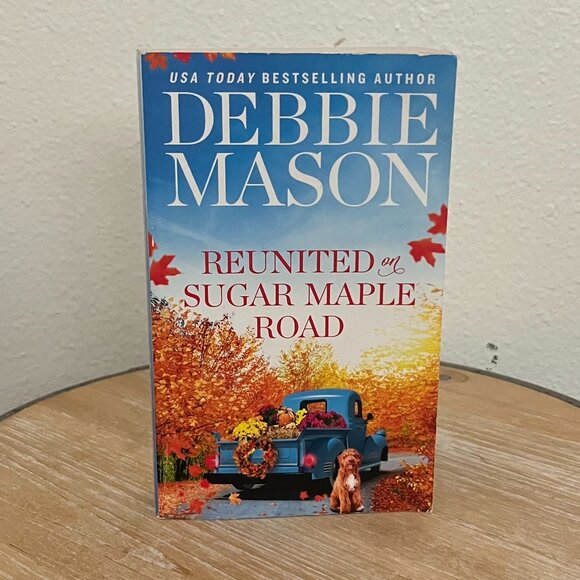 Debbie Mason Reunited on Sugar Maple Road, Book 6 in the Highland Falls series - Picture 1 of 3